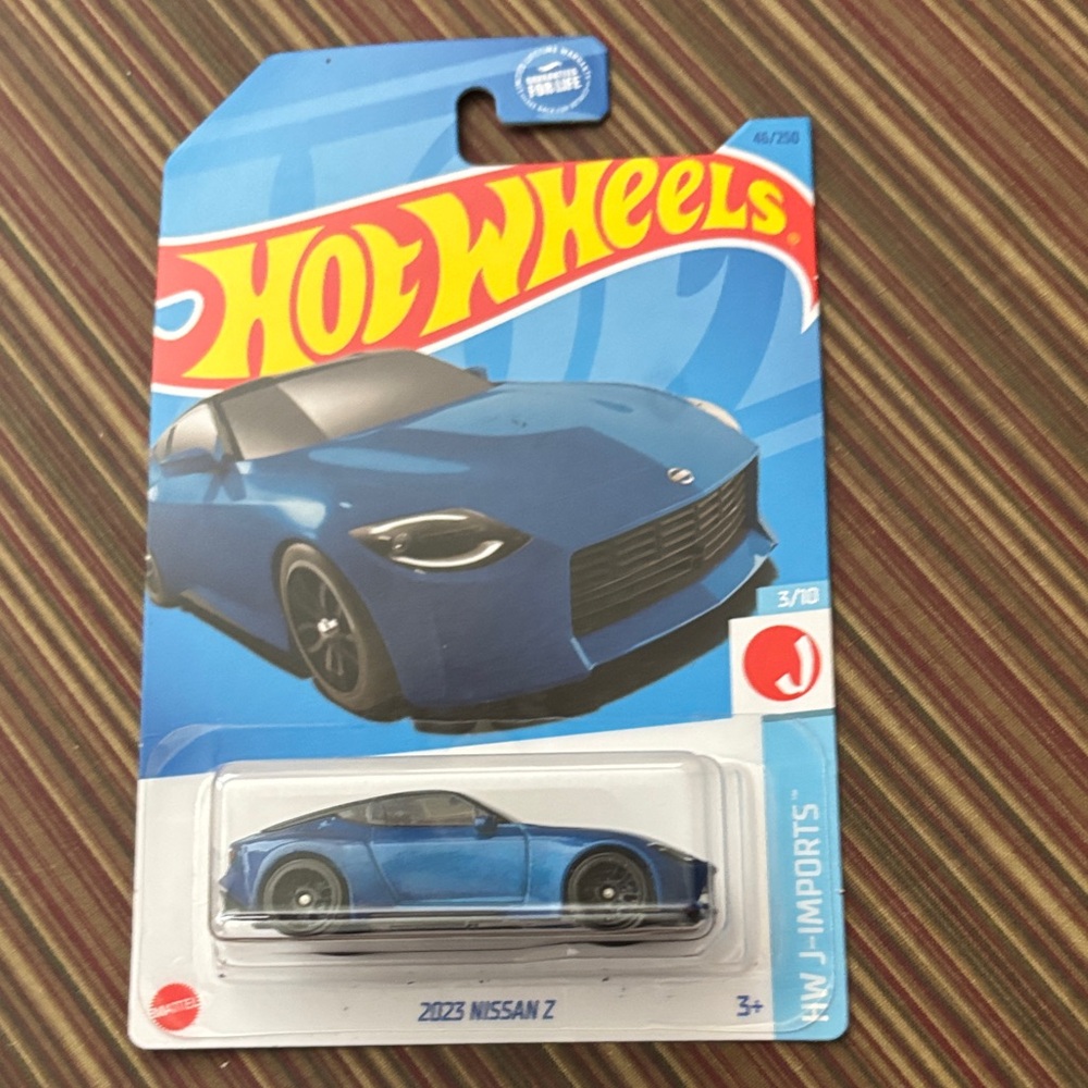 NIP hot wheels Blue 2023 Nissan Z Toy Car